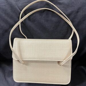 Elegant Lulu Guiness Cream Handbag